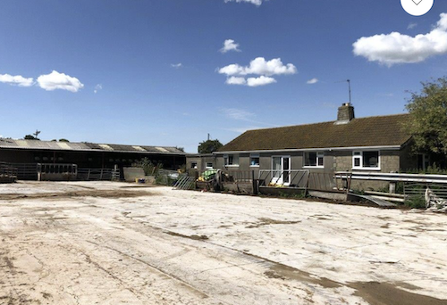 Bungalow and farm buildings for sale