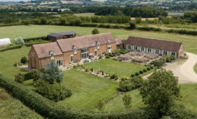 Farm with barns for sale