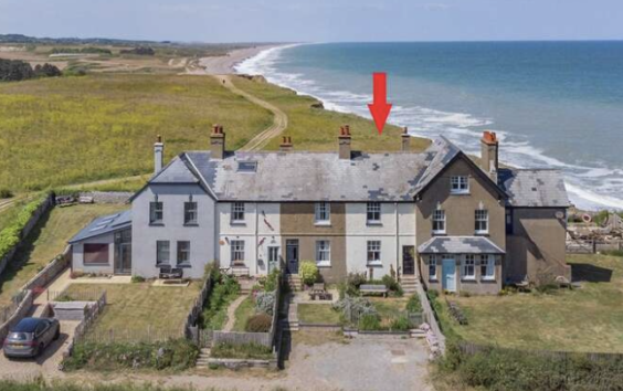 Coastal cottage for sale