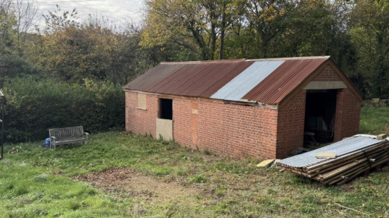 Barn for sale for redevelopment