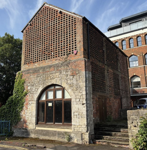 Commercial building for
            sale for conversion